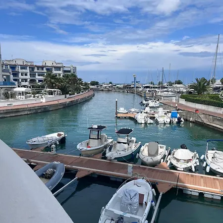 L'alcova Sul Mare - A Portoverde - Torre Nautica Misano Adriatico